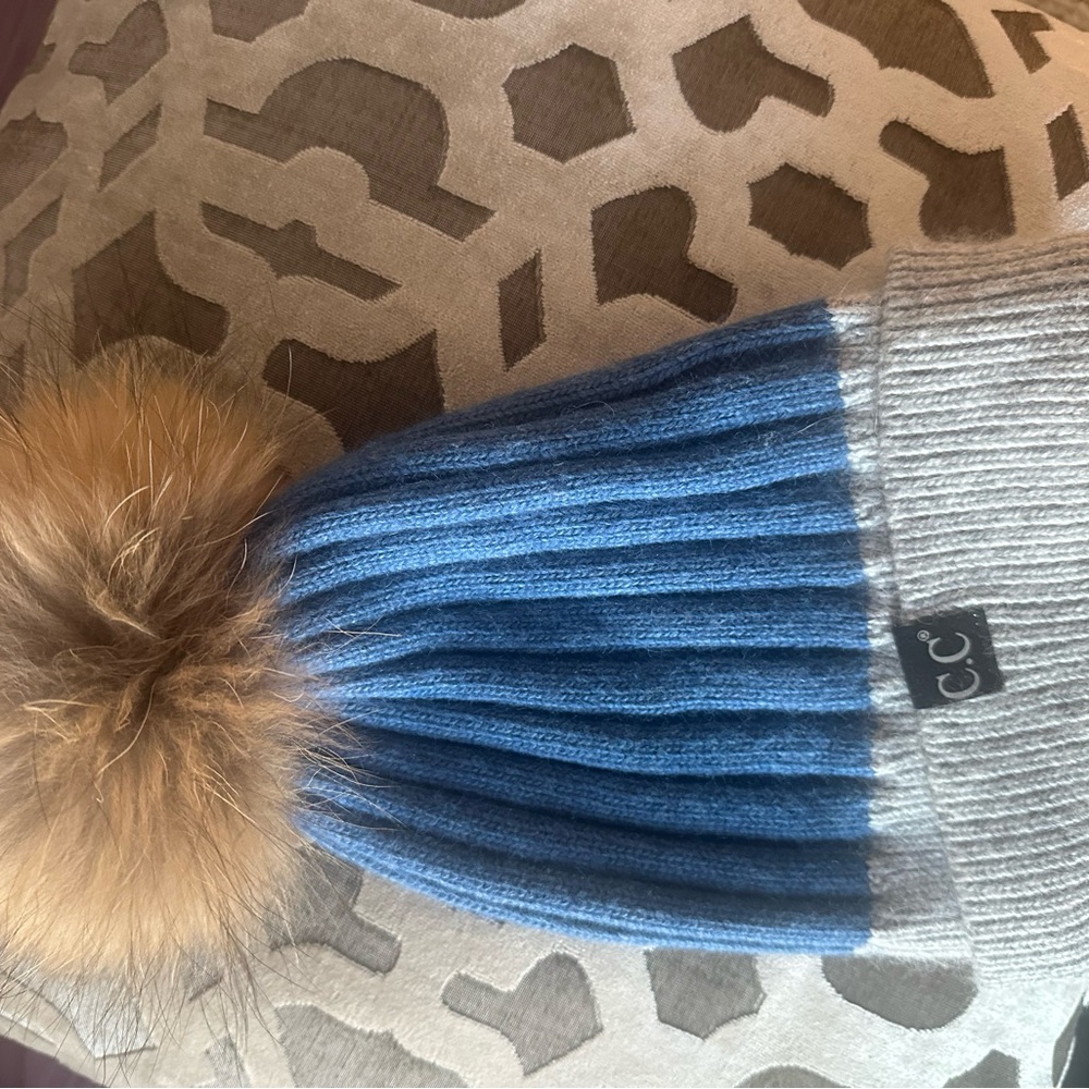 Knited women’s winter hat